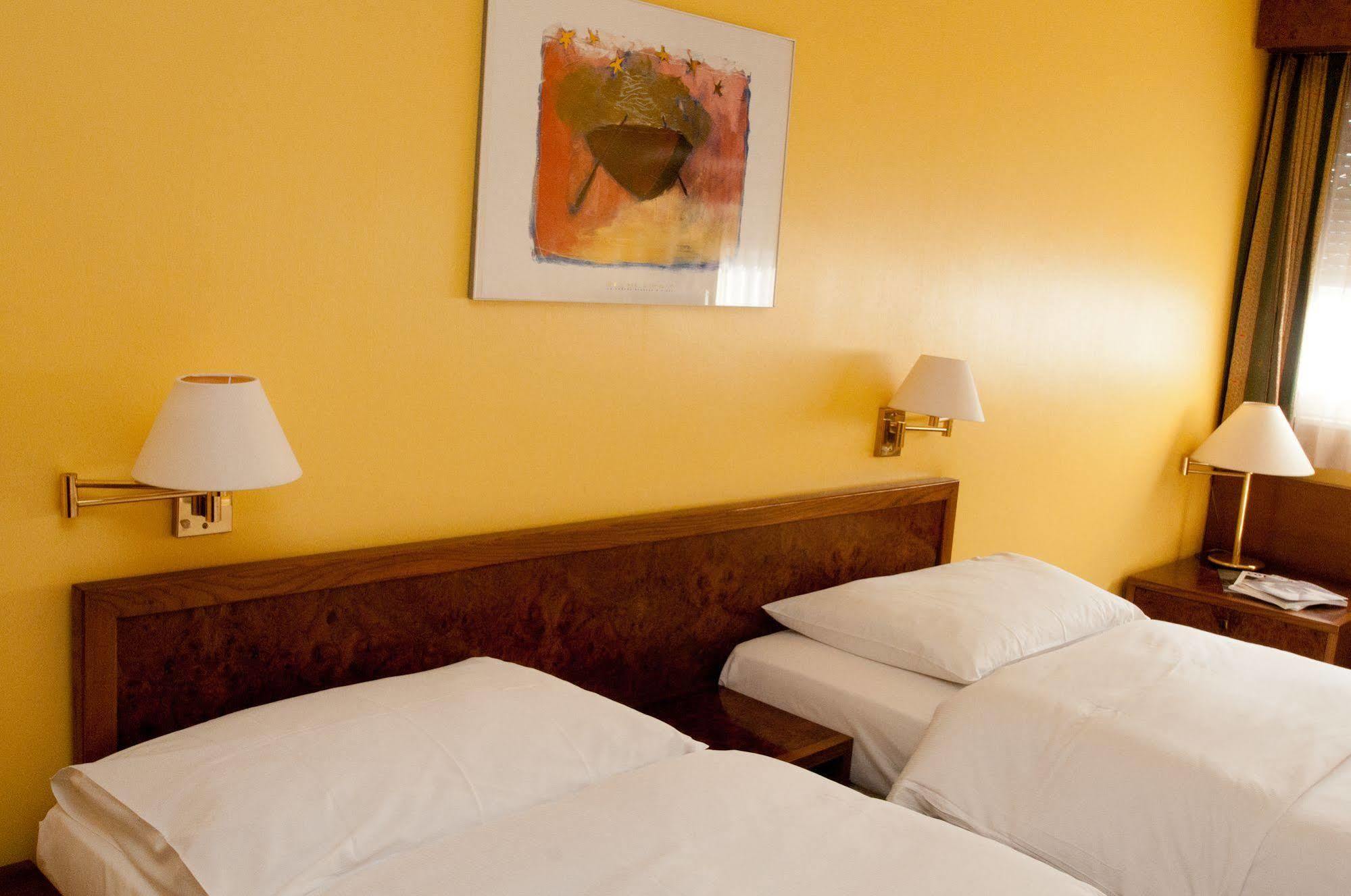 Hostellerie De La Vendee Lancy Luaran gambar