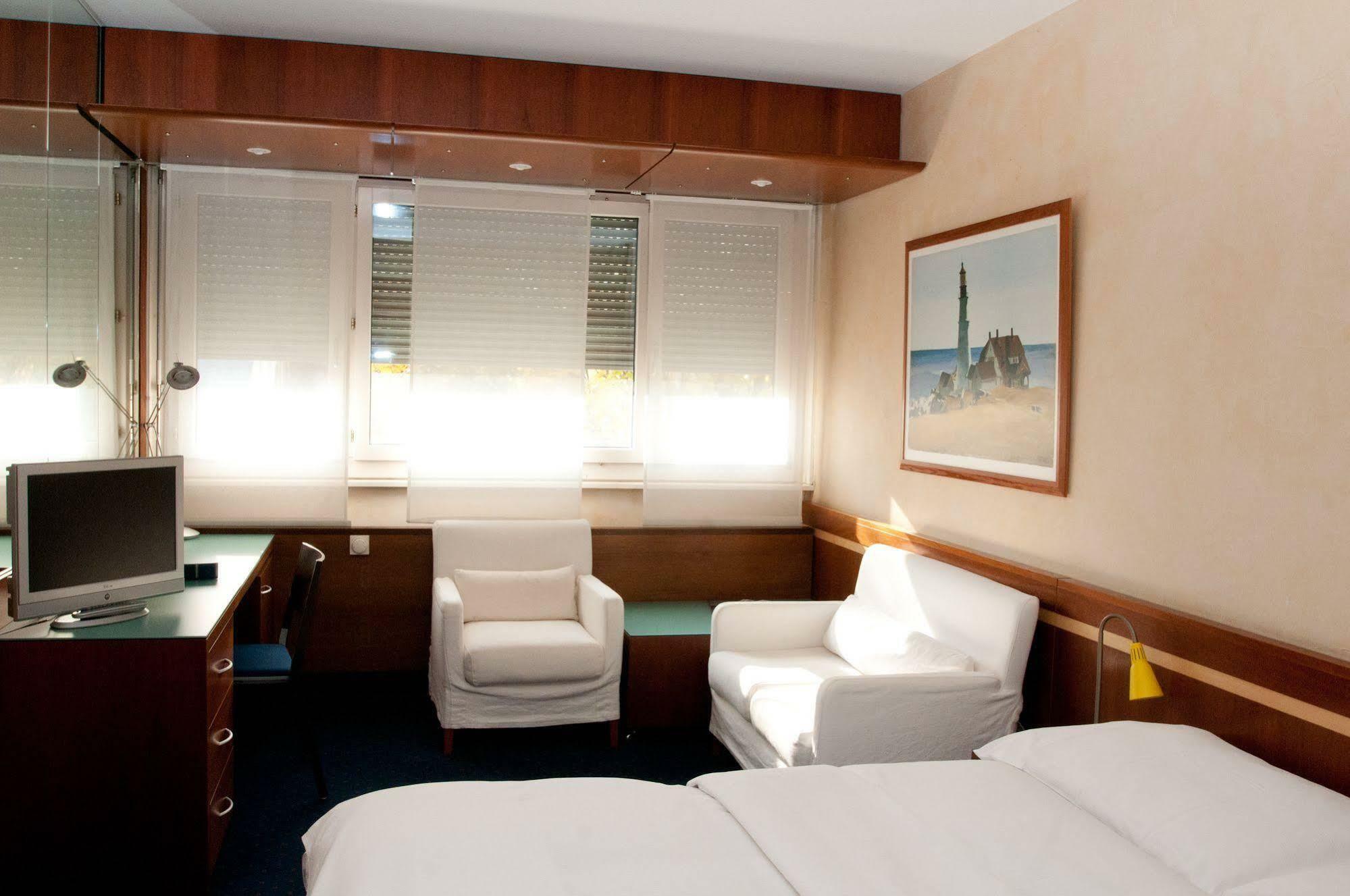 Hostellerie De La Vendee Lancy Luaran gambar